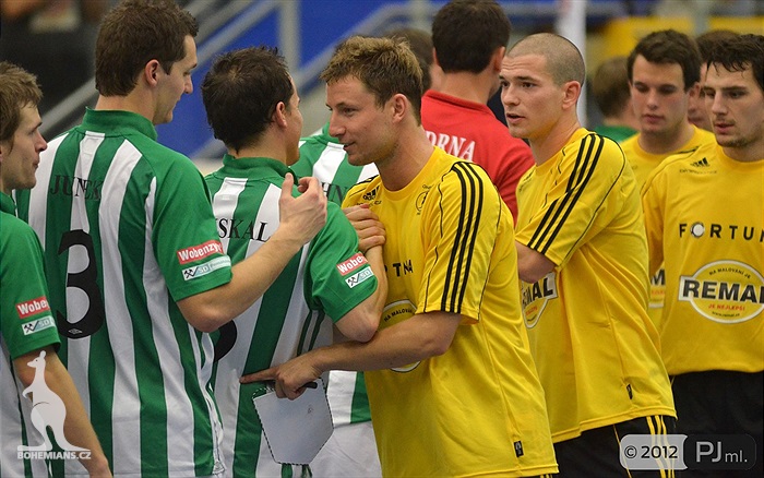 Futsal vs Fotbal 8:1 (4:0)