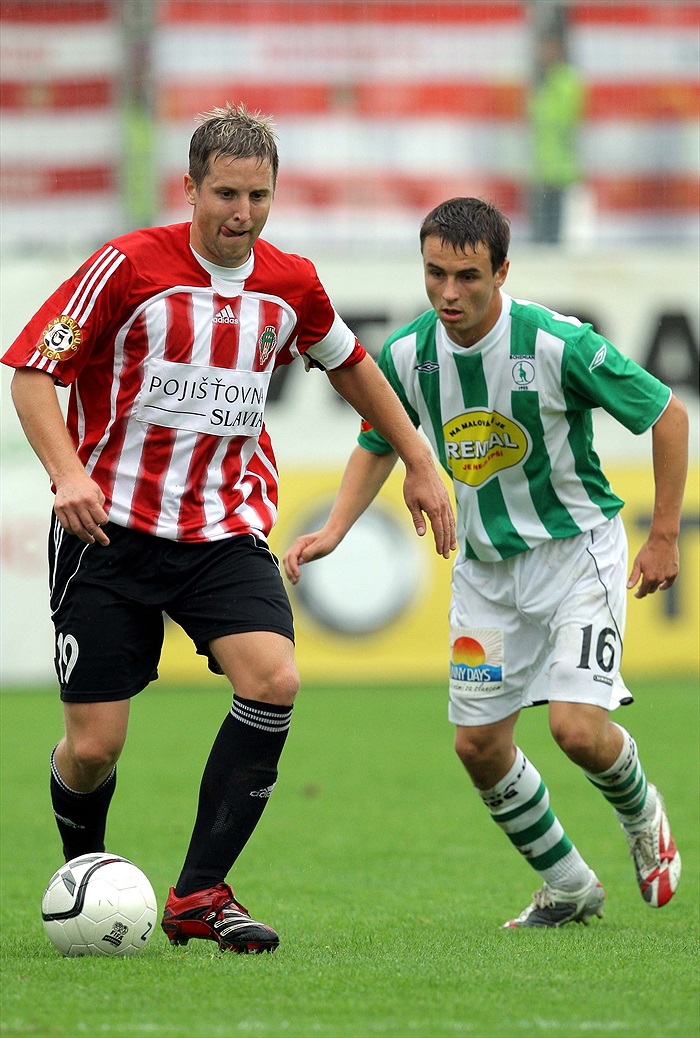 Moravec proti Stracenému.