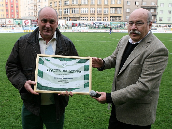 Jan Jarkovský je uváděn do Společenství legend.