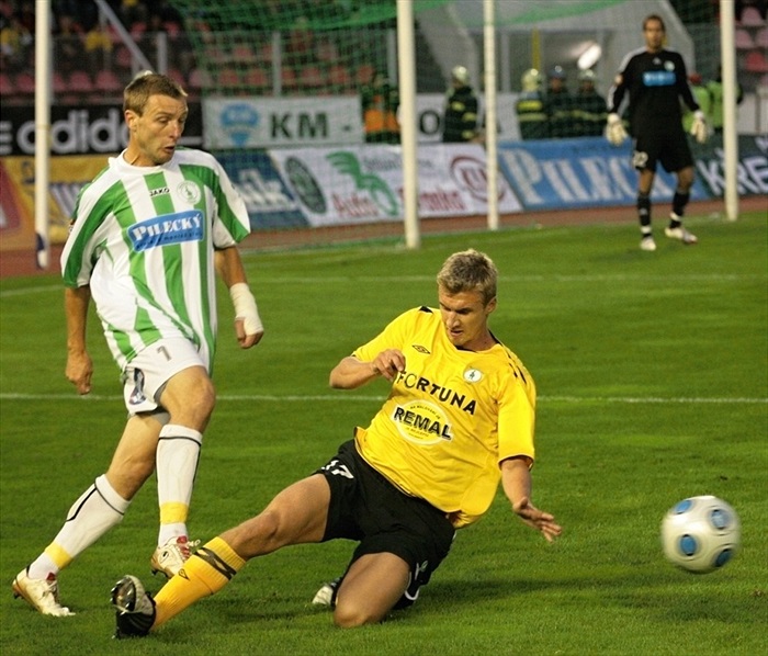 Janek přišel na hřiště v průběhu zápasu.