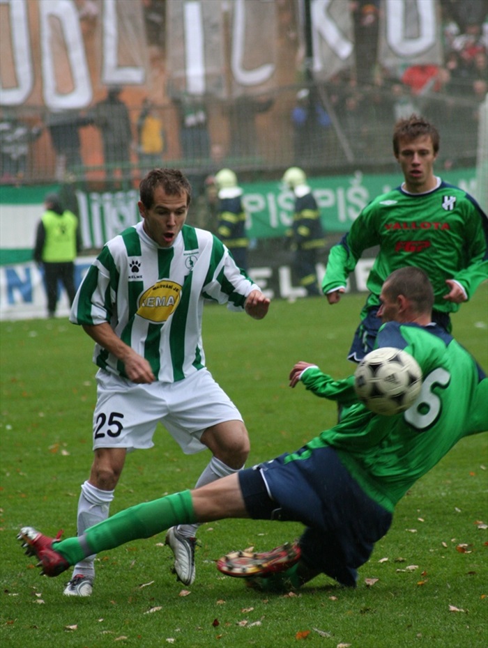 Běh přes překážky čeká na Kotyzu.