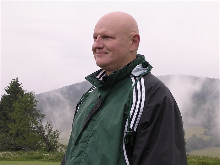 Masér, doktor, holka pro všechno - dobrák Vláďa Hric.