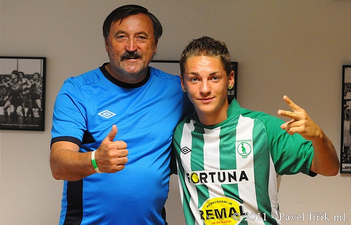 NIcolas Šumský podepsal smlouvu s Bohemians 1905