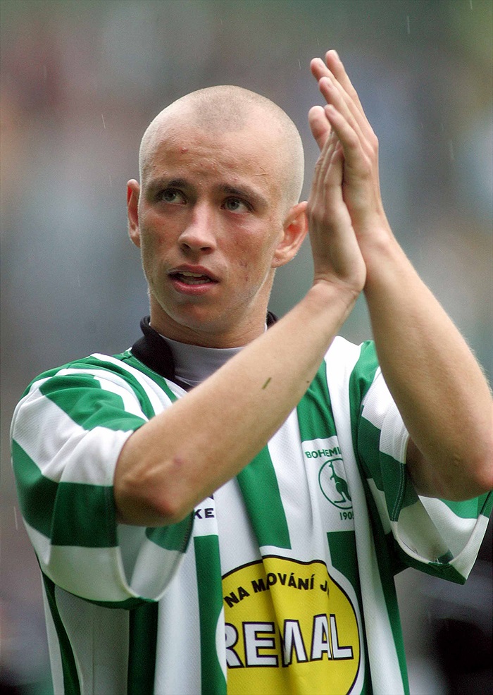 Pavel Hašek děkuje fanouškům.