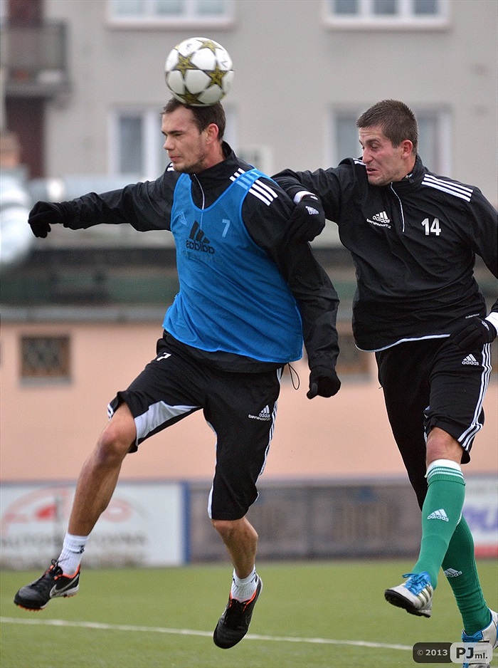 V úterý pokračovala příprava na hřišti