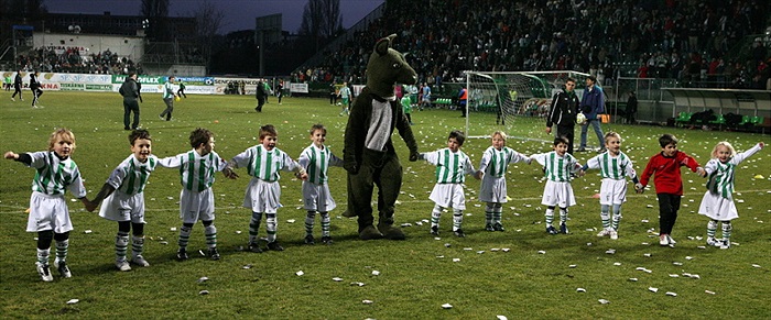 Zápas ročníků 2003 vyhrála Bohemka 4:1 - děkovačka.