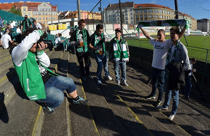 Pochod fanoušku z Ďolíčku do Edenu