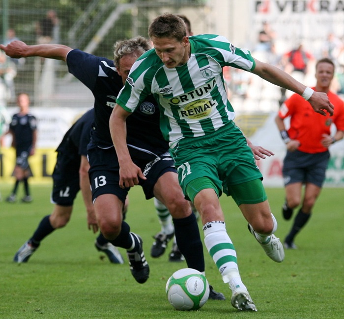 Škoda obchází protihráče.