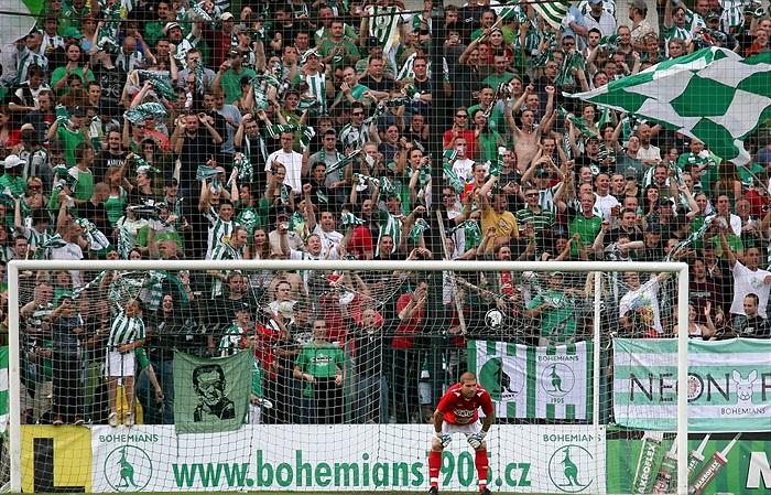 Radost po rozhodujícím gólu.