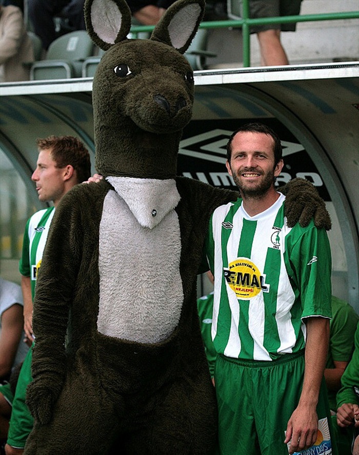 Petr Kunášek a maskot Klokan.