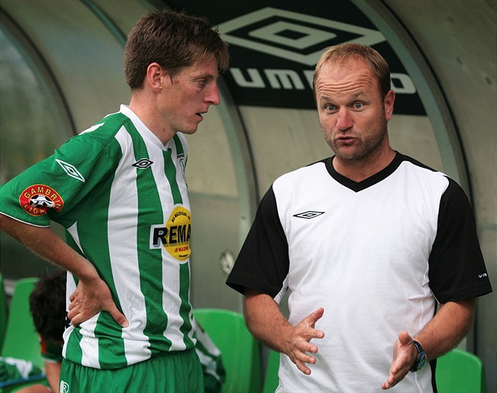 Rychlík v diskusi s trenérem Hoftychem.