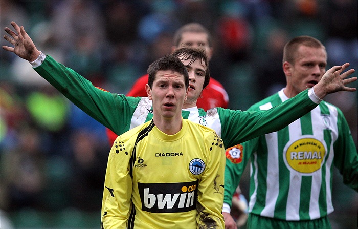 Dvojice Hašek - Bílek se chystá na tandemový seskok...