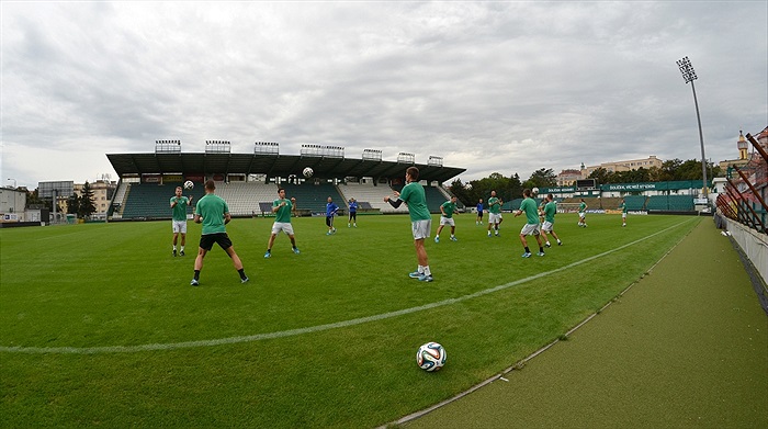 Dopolední rozcvičení v Ďolíčku