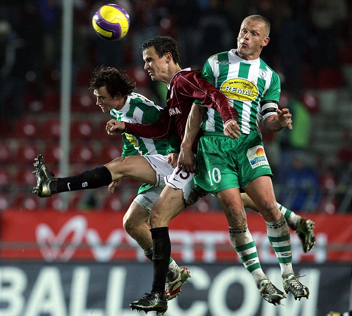 Kladrubský v sevření Klokanů.