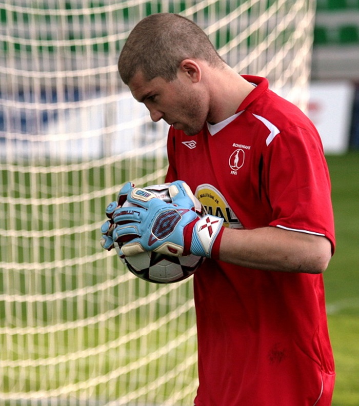 Radek Sňozík se vrátil do branky.