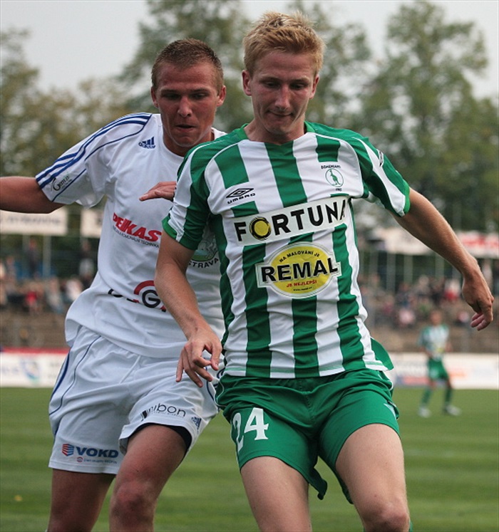 Pávek se objevil na stoperu.