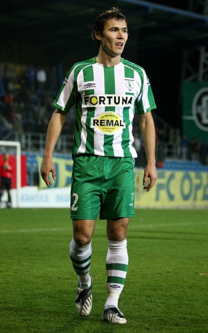 Aziz nastoupil na poslední půlhodinu.