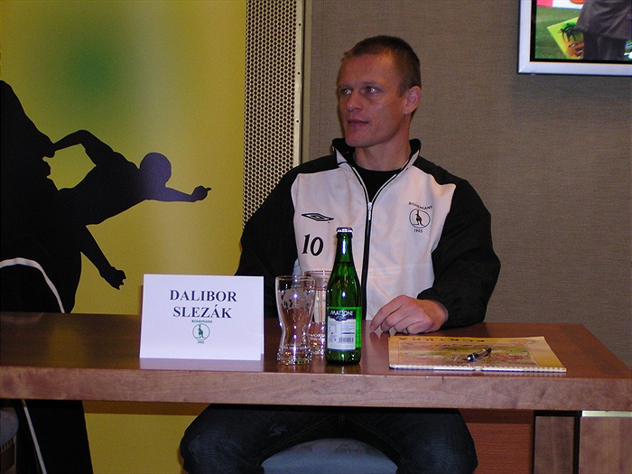 Dalibor Slezák na tiskové konferenci k Fortuna Víkendu šampionů