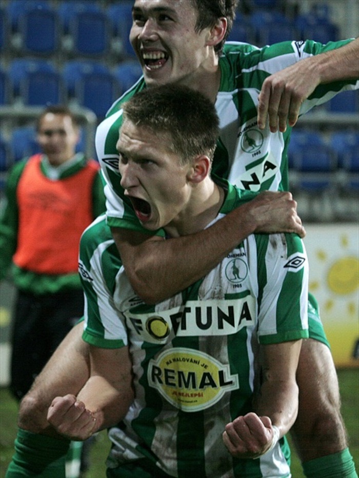 Milan Škoda se raduje z gólu.