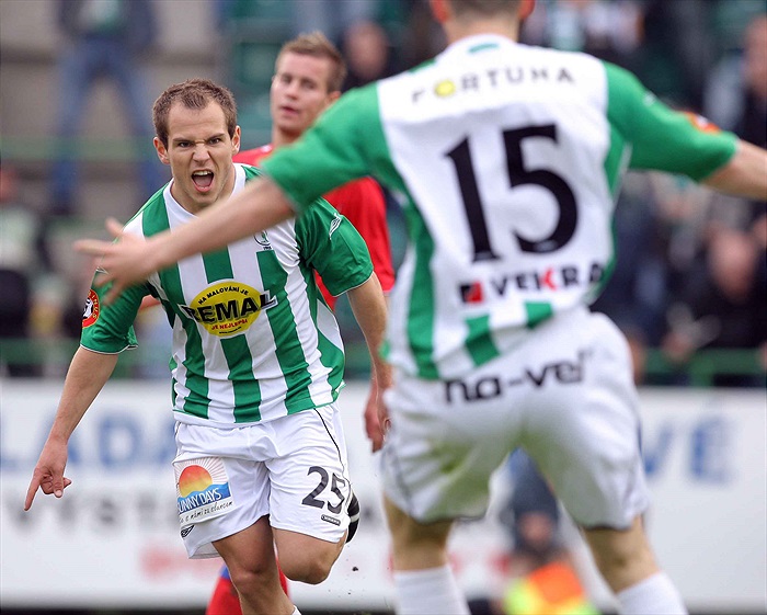 Kotyza se raduje z gólu.