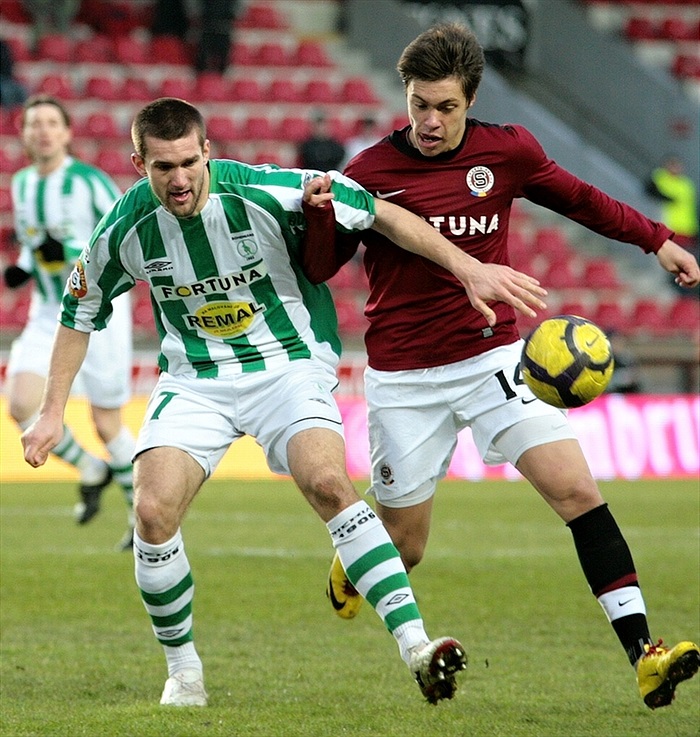 Nikl si pohlídal průnik Kadlece