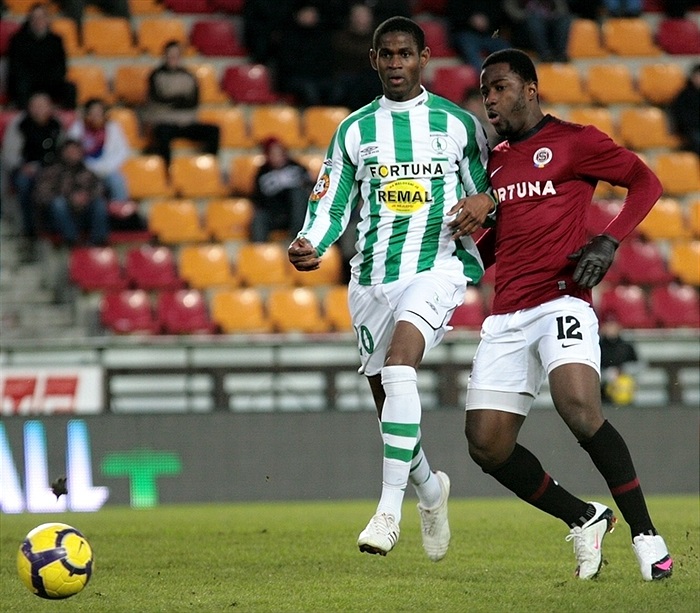 Fanouškům se během druhé půle představil Amadou Cissé