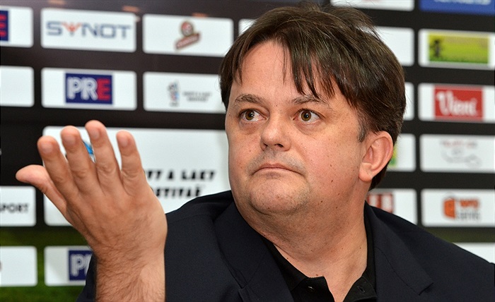 Tisková konference v Ďolíčku