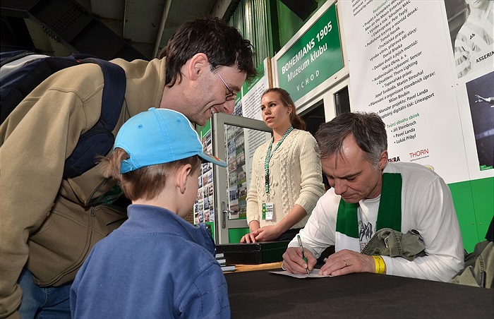 Autogramiáda a křest knihy Lukáš Přibyl - Mám to pod kontrolou