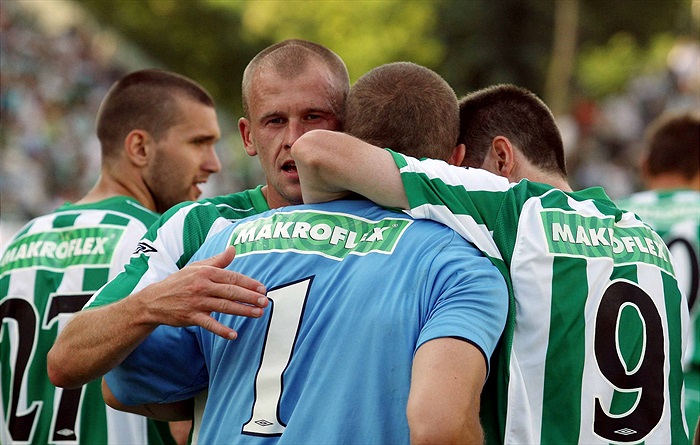 Vedeme 1:0, Sňozík dal gól.