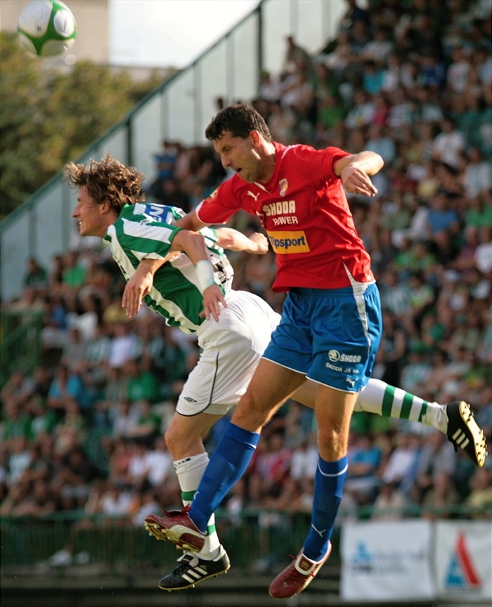 Kaufman v leteckém souboji.