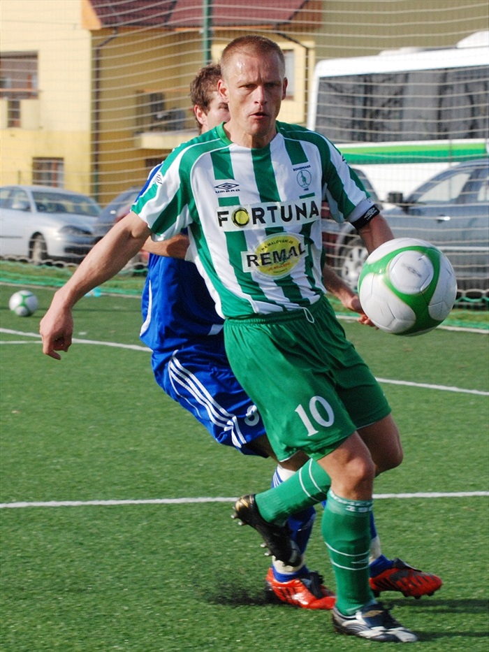 Slezáks i kryje míč