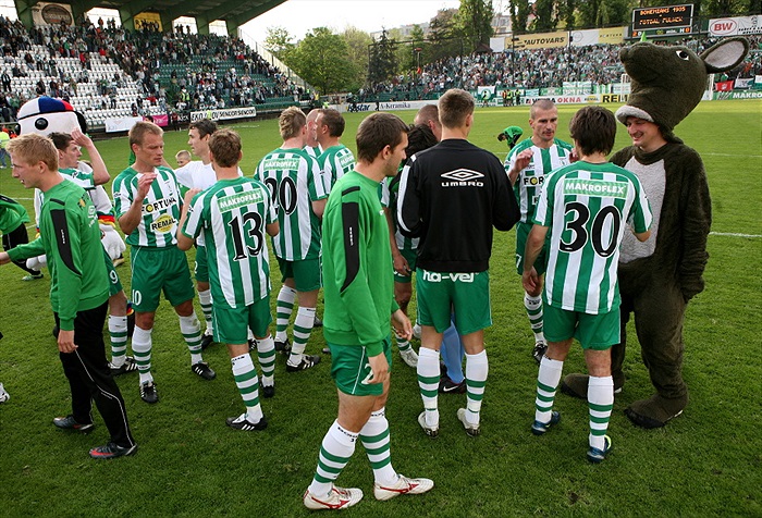 Další tři body, děkujeme.