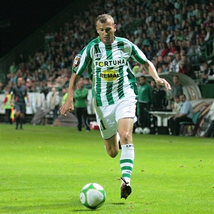 Ferenc Róth se řítí do šance.