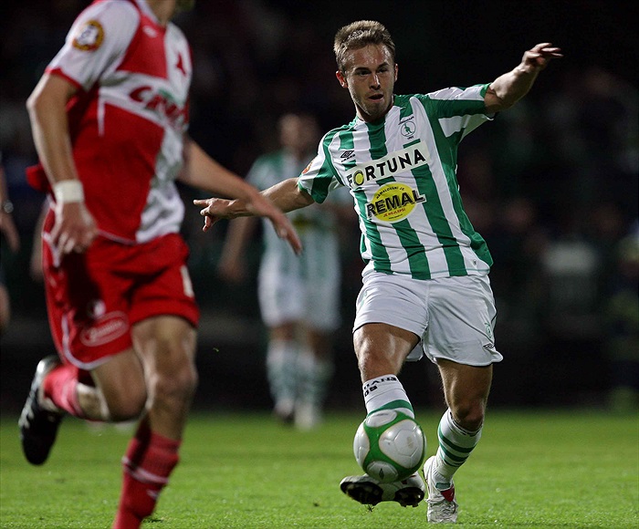 Štohanzl přihrává...