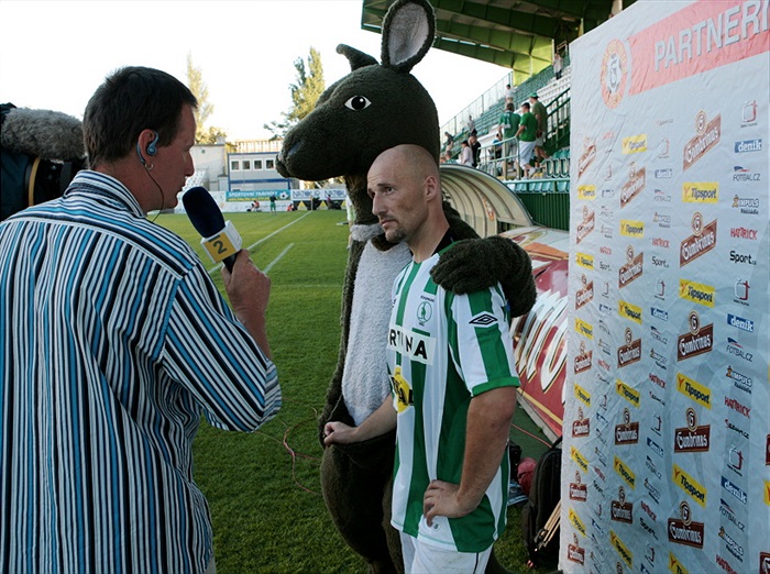 Luděk Zelenka v televizním přenosu.