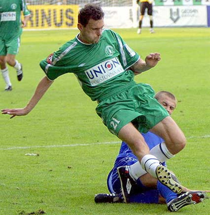 Kamil Matuszny v souboji s libereckým Papouškem (podzim 2002)