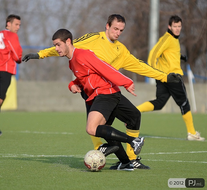 Horní Měcholupy - Bohemians 1905 B 1:2 (0:0)