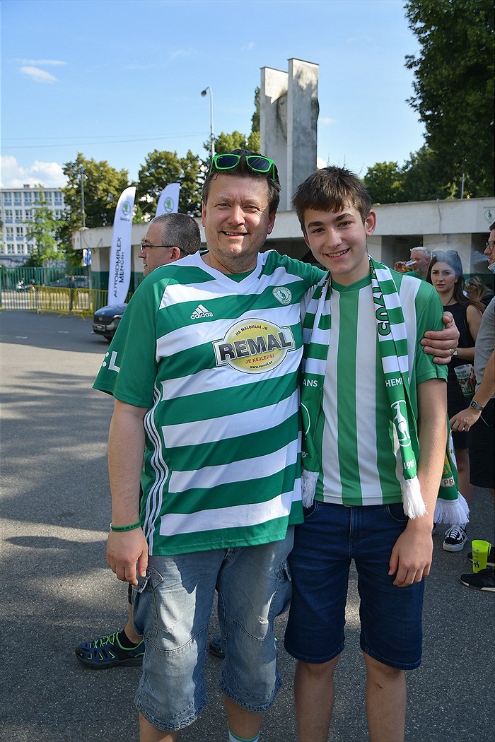 Dění na tribunách: Bohemians - Slovácko