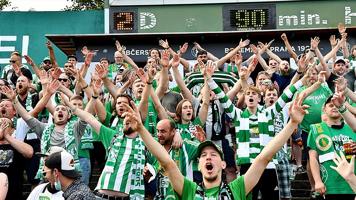 Dění na tribunách: Bohemians - Slovácko