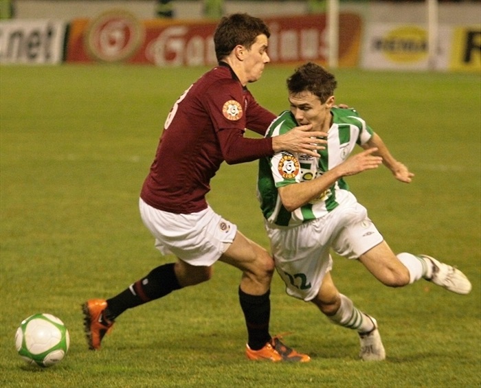 Ibragimov prochází přes Kušníra.