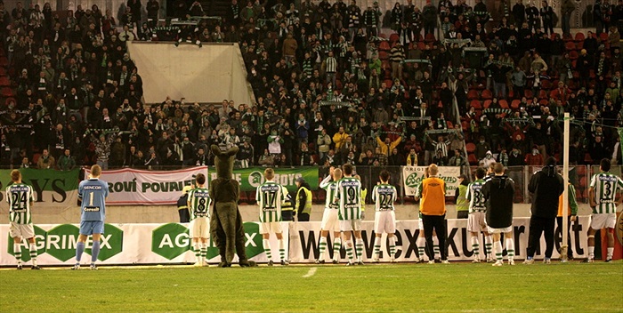 Rozloučení s fanoušky.