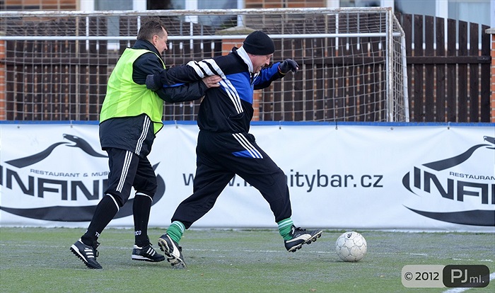 Stará garda se rozloučila s rokem 2012