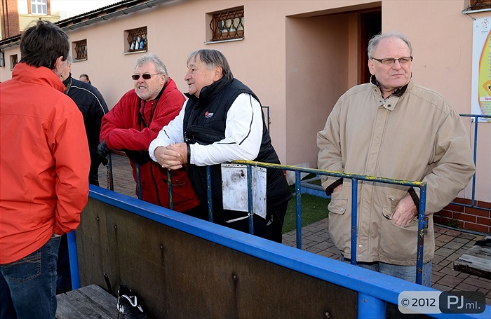 Stará garda se rozloučila s rokem 2012