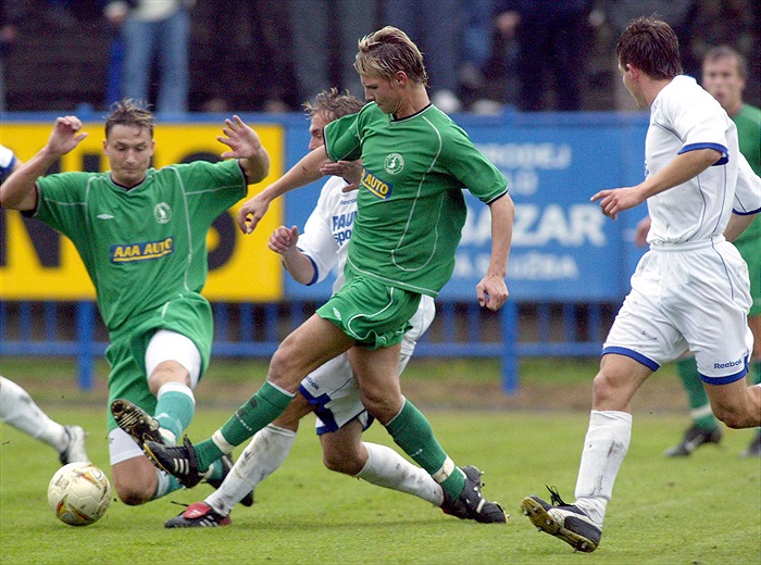 Míra Obermajer a Honza Rajnoch v souboji s útočníky Kladna