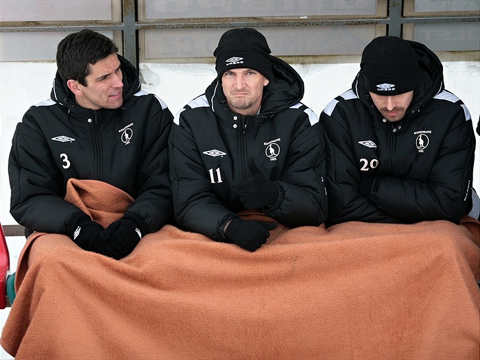 Přihlížející náhradníci