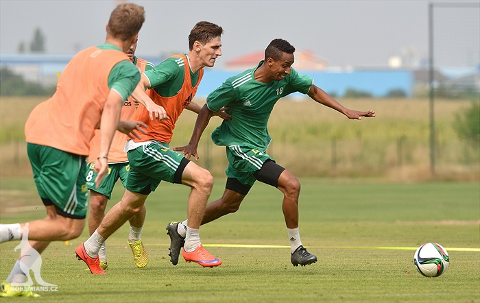 Trénink A mužstva před Duklou