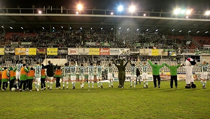 Děkovačka po zápase s Mladou Boleslaví