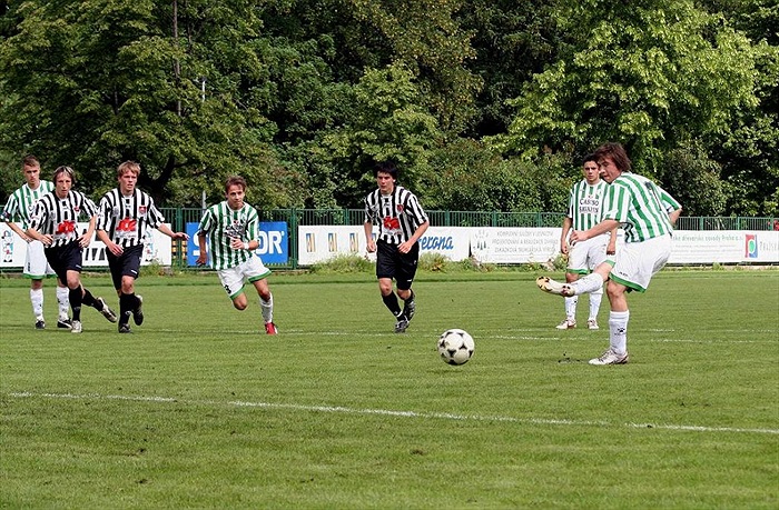 Dorost B1905 - ČB B [27.05.2006], Ivan Hašek zahrává pokutový kop