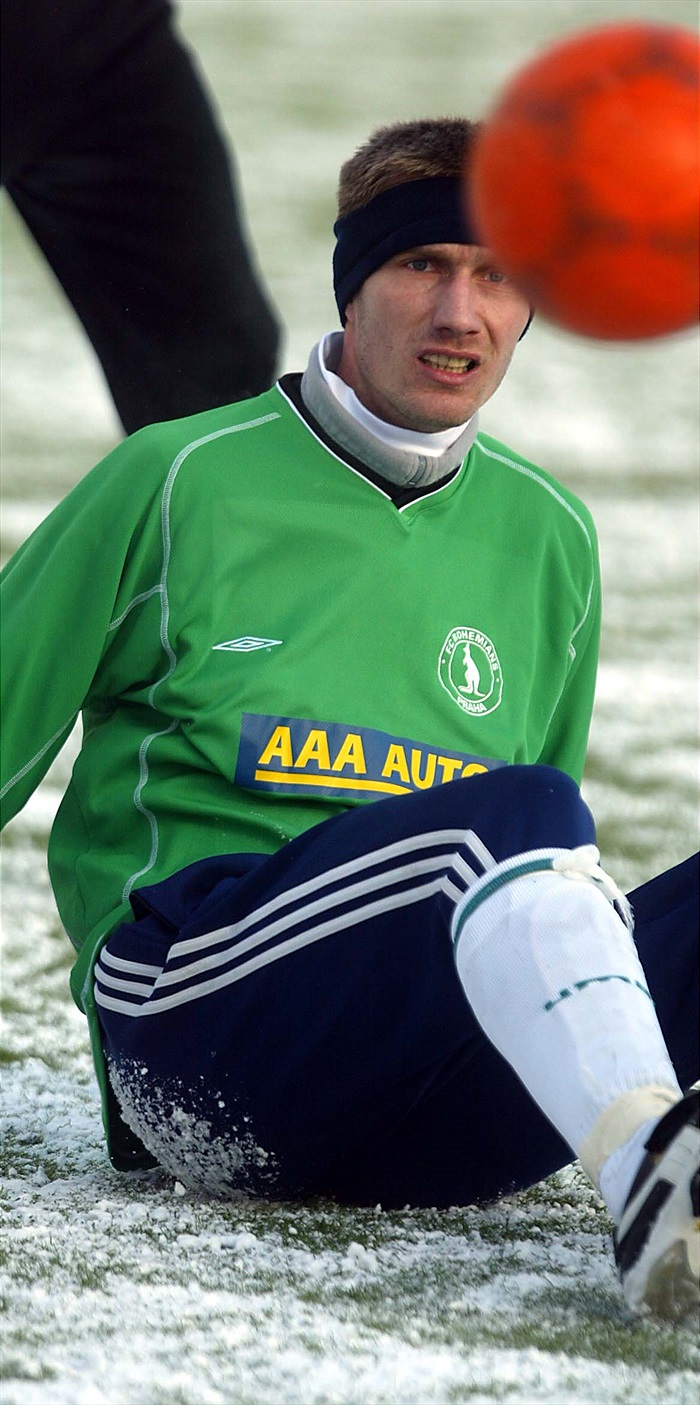 Tyhle parádičky nás učil Dobiaš, jako by říkal Aleš Bednář (Slavia B - Bohemians, leden 04)