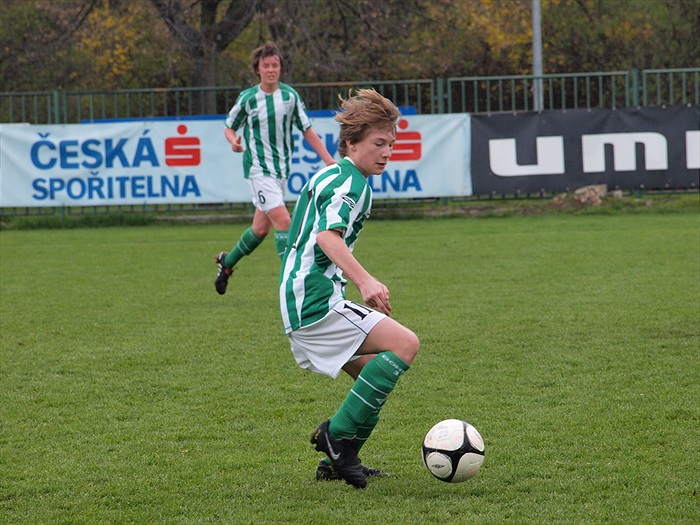 Jirka Lukáš v akci, David Hanek se mu nabízí do kombinace